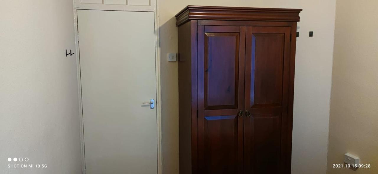 Nice Double Bedroom At Streatham Place Alloggio in famiglia *